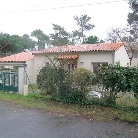 Holiday home Maison La Tremblade-ronce-les-bains, 2 Pieces, 4 Personnes - Fr-1-305-1467
