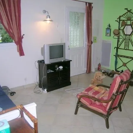 Holiday home Maison La Tremblade-ronce-les-bains, 2 Pieces, 4 Personnes - Fr-1-305-1467 *